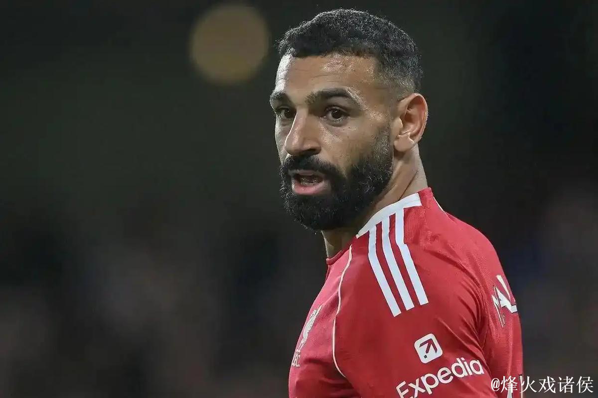 吉米凯斯建议斯洛特恢复优势体系，萨拉赫处于两难的境地